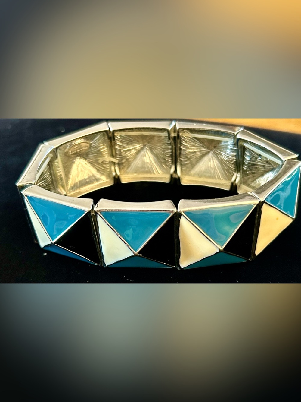 Geometric Tri-Tone Enamel Stretch Bracelet - Turquoise, Black & Cream Grazino